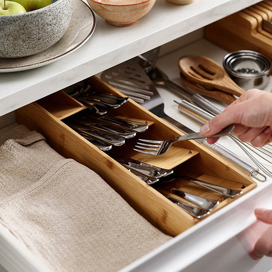 Expandable Bamboo Cutlery Organizer – Kitchen Drawer Grid Storage Box for Forks, Knives & Utensils